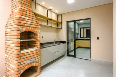 Indaiatuba - Jardim Bom sucesso - Área total: 150m² - Área construída: 115m² - 3 dormitórios sendo 1 suíte com armário planejado;Sala para dois ambientes; Banheiros com box gabinetes e espelhos; Área gourmet com churrasqueira a carvão e móveis planejados; Lavanderia coberta; Ar condicionado na sala