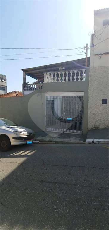 Casa com 156 m², 2 quartos, garagem para 3 carros, à venda no bairro Cerâmica em São Caetano do Sul