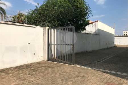 CASA À VENDA COLOCADA COM A SANTA CASA