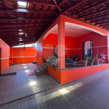 Casa com 03 Dormitórios á venda, em Jardim Alvorada, São Carlos.