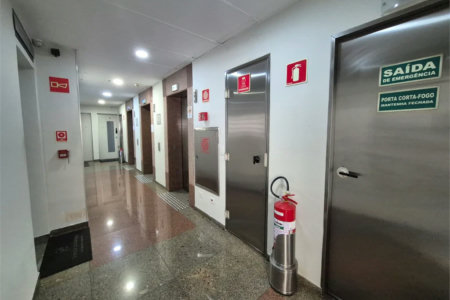 Oportunidade - Sala comercial no Condomínio Morumbi Medical Center com 52m² 2 vagas