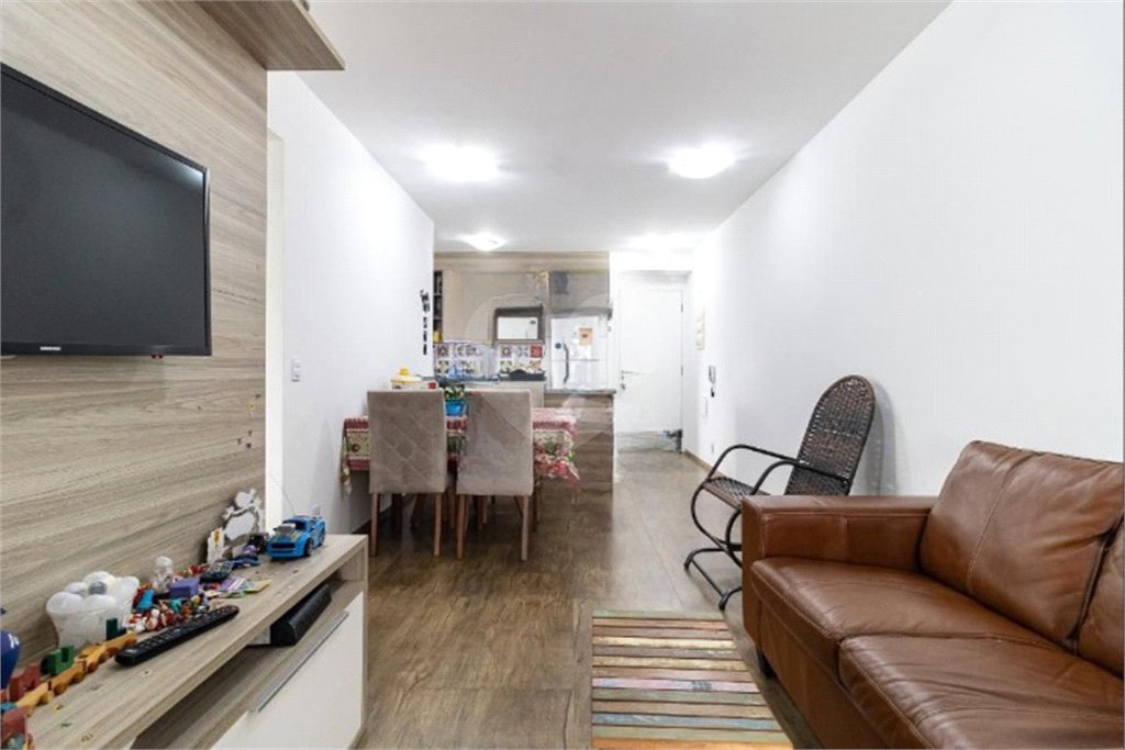 Apartamento de 02 dormitórios sendo 1 suíte