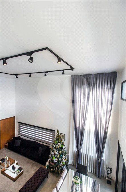 Casa de Alto Padrão à Venda no Residencial Campos do Conde – Santana de Parnaíba/SP