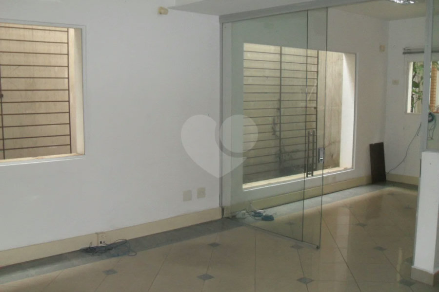 Excelente sobrado/prédio comercial próximo ao Aeroporto de Congonhas!
