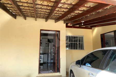 Casa de 3 quartos em Ibaté - SP