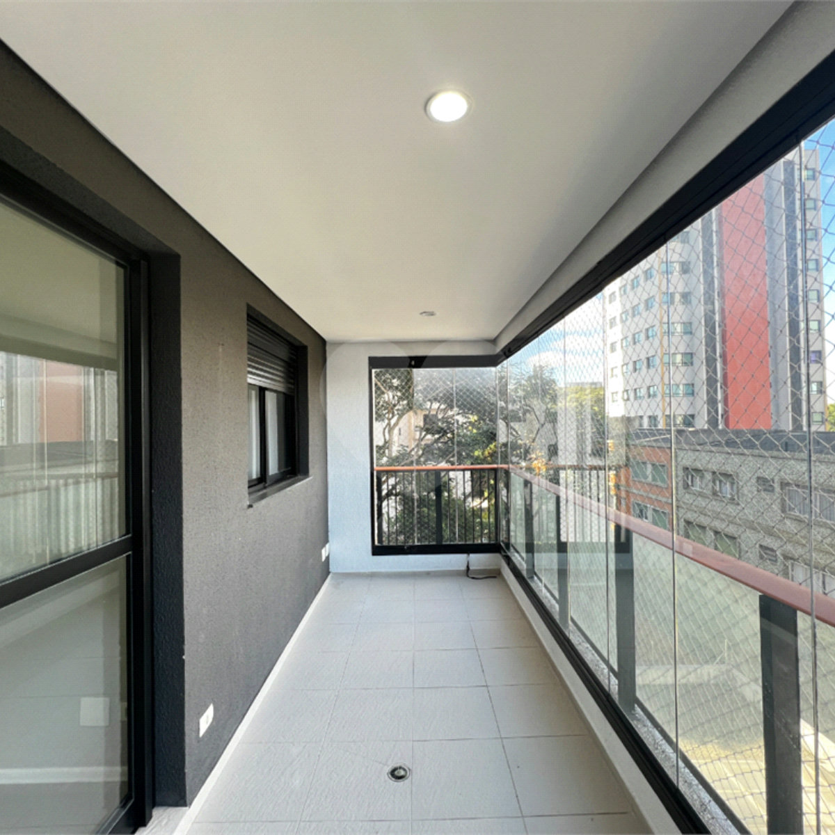 Apartamento à venda com 2 quartos, sendo 1 suíte, em Alto da Boa Vista, São Paulo, SP