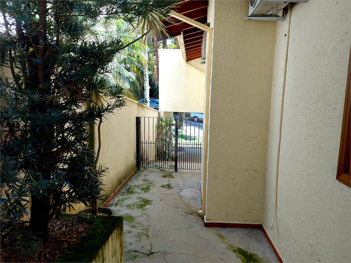 Casa charmosa e elegante localizada no deslumbrante Condomínio Villagio Capriccio Louveira SP