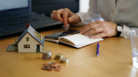Preço de imóveis sobe 0,58% em setembro e segue acima da inflação no ano