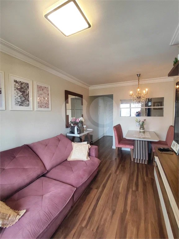 Apartamento com 49m², 2 quartos, 1 garagem, à venda em Itaquera