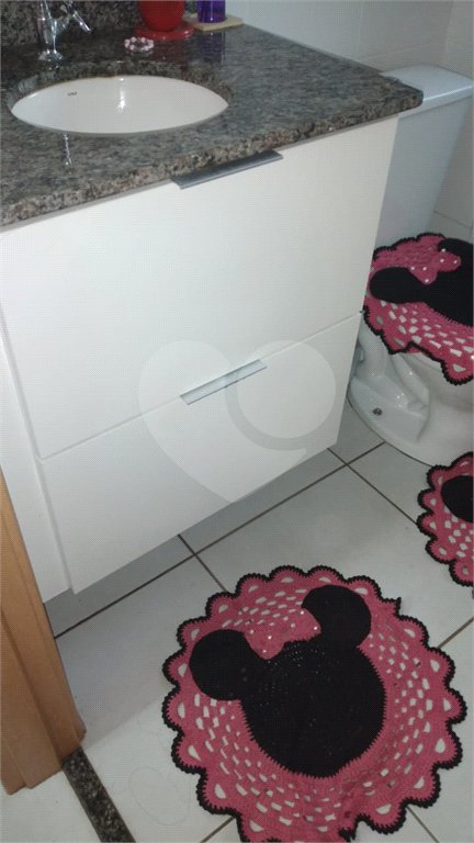 Lindo apartamento no Bosque dos Ipês .