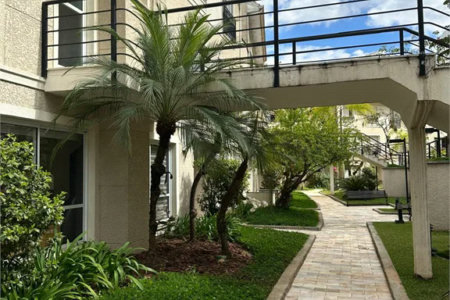 Casa à venda com 3 quartos, sendo 2 suítes, no condomínio Townhouse Village Morumbi, São Paulo - SP