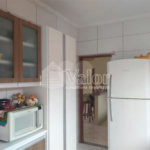 Casa Térrea com 3 dormitórios, sendo 1 suíte.