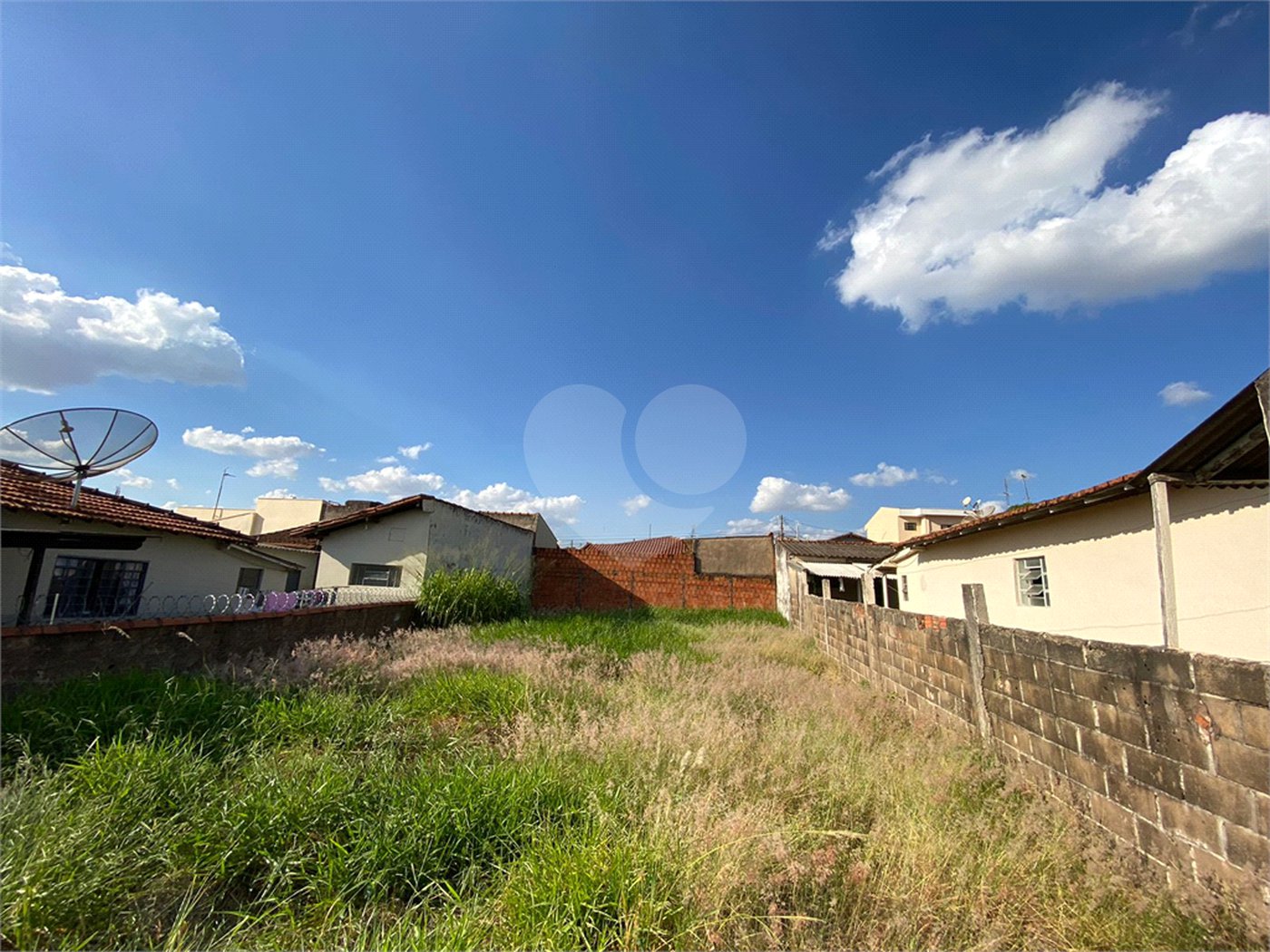 Terreno a venda no bairro Jardim Beatriz