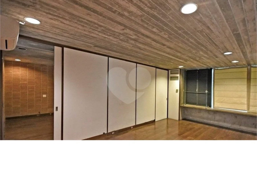 Casa com 976 m² e terreno de 3.100 m², à venda por R$ 16.000.000,00
