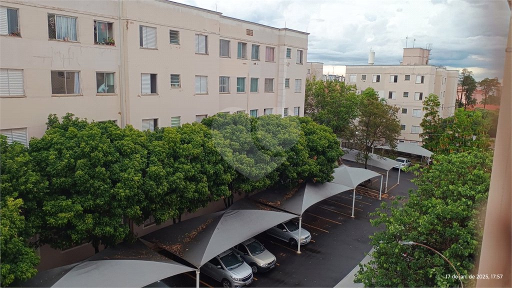 Apartamento à Venda no Edifício Mont Park – Bairro Jockey