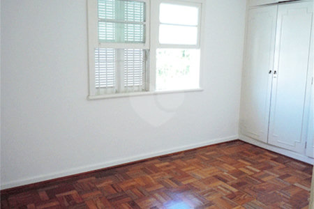 Sobrado à venda com 3 quartos em Campo Belo, São Paulo, SP