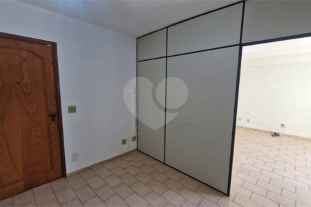 Sala Comercial à Venda no Edifício Luciano Zanollo – São Carlos/SP