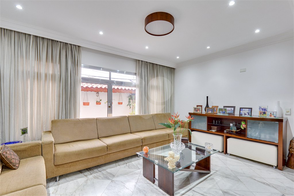 Casa à venda com 3 quartos em Campo Grande, São Paulo, SP