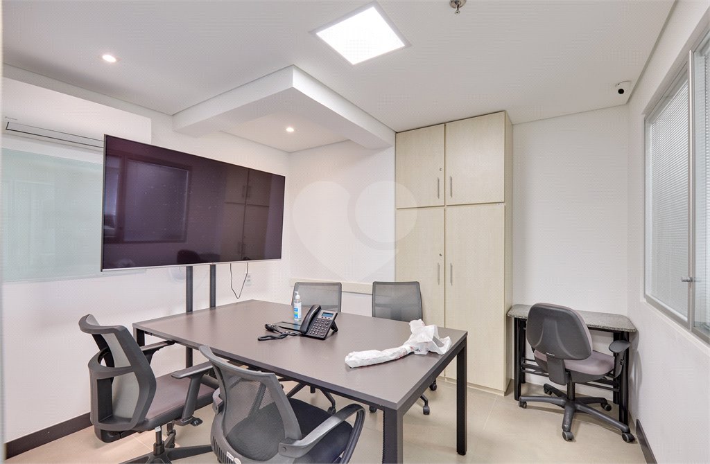 Sala comercial á venda em Santo Amaro, São Paulo - SP