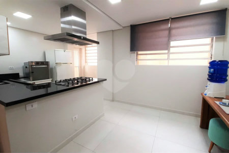 Sobrado à venda ou para alugar com 3 quartos, sendo 2 suítes, em Brooklin, São Paulo, SP