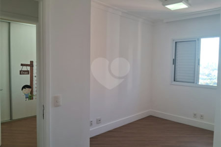 Apartamento a venda ao lado do Metro Ipiranga