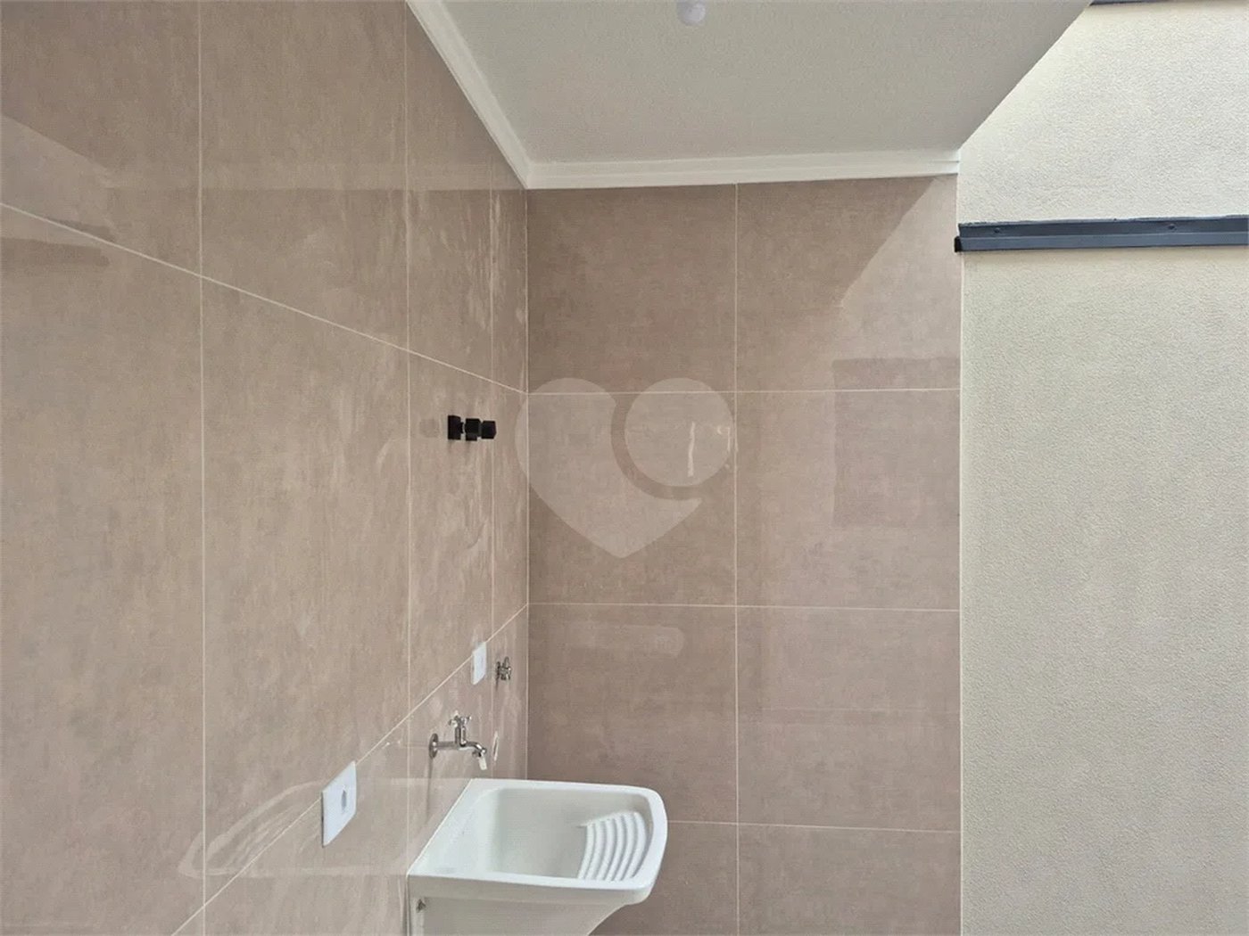 SOBRADO 3 QUARTOS LIMÃO