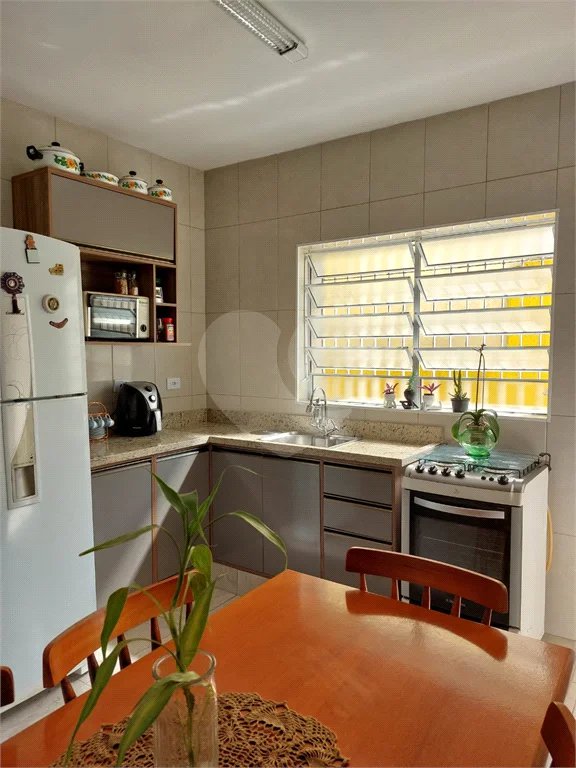 Sobrado com 2 dormitório região na Saúde