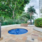 Apartamento à venda com 3 suítes em Real Parque, São Paulo, SP