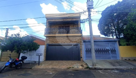 Sobrado à venda com 3 quartos em Vila Morumbi, São Carlos, SP