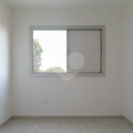 Apartamento no Cambuci com 2 dormitórios e vaga à venda
