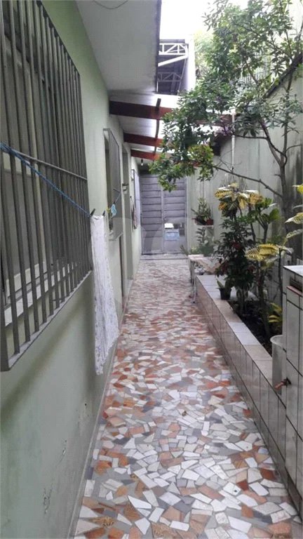 Sobrado à venda na Quarta Parada, para comércio ou residência, entre Alto da Mooca e Belenzinho