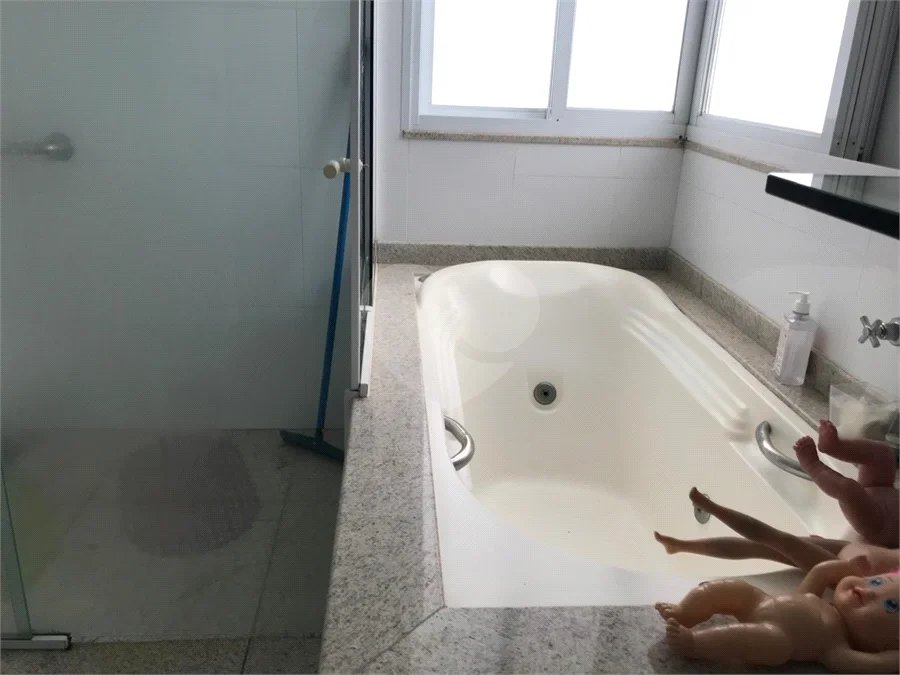 SOBRADO ALTO PADRÂO COND.PARQUE SABARA