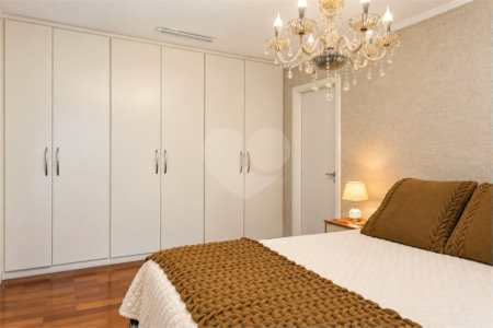 Apartamento com 3 suítes á venda no Condomínio Chácara Alto da Boa Vista, São Paulo - SP