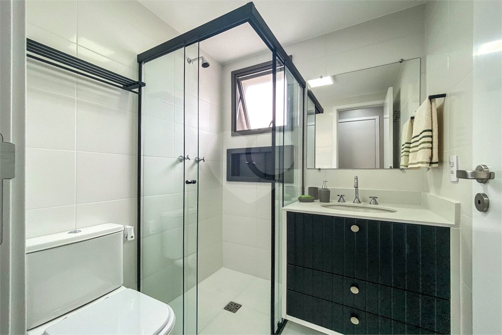 Apartamento Seminovo porteira fechada na Vila Mariana