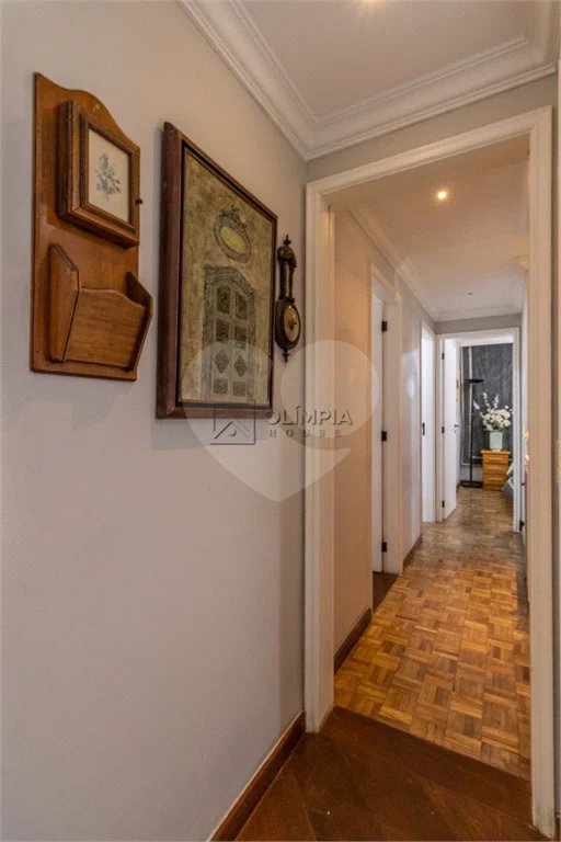 Apartamento com 96 metros em Campo Belo com 3 Dormitorios/Aceita Permutas