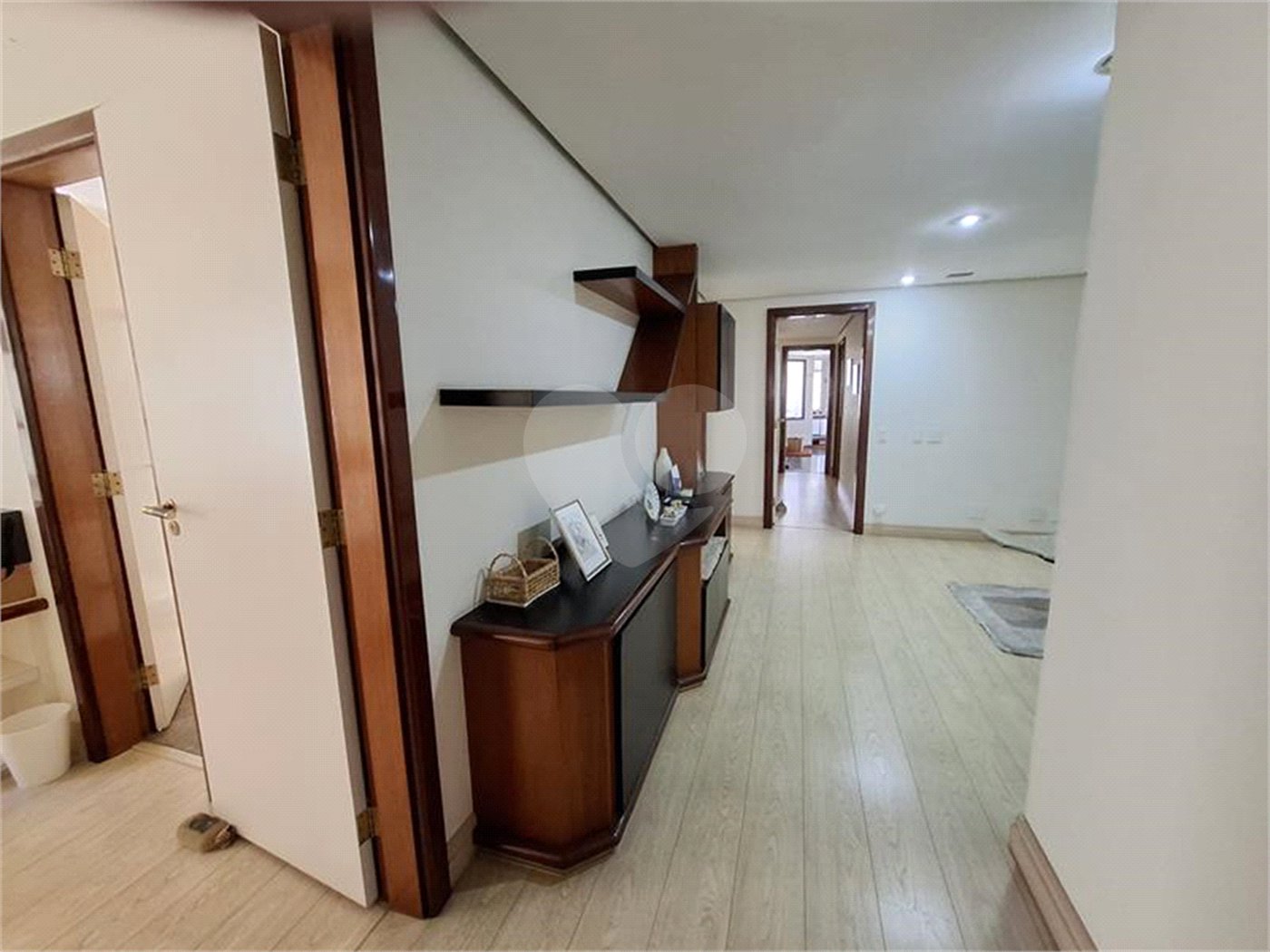 Apartamento, a venda, com 300m² de área privativa, 4 suítes, 4 vagas - Santana / SP