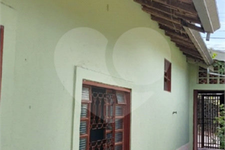 Casa Térrea para venda.