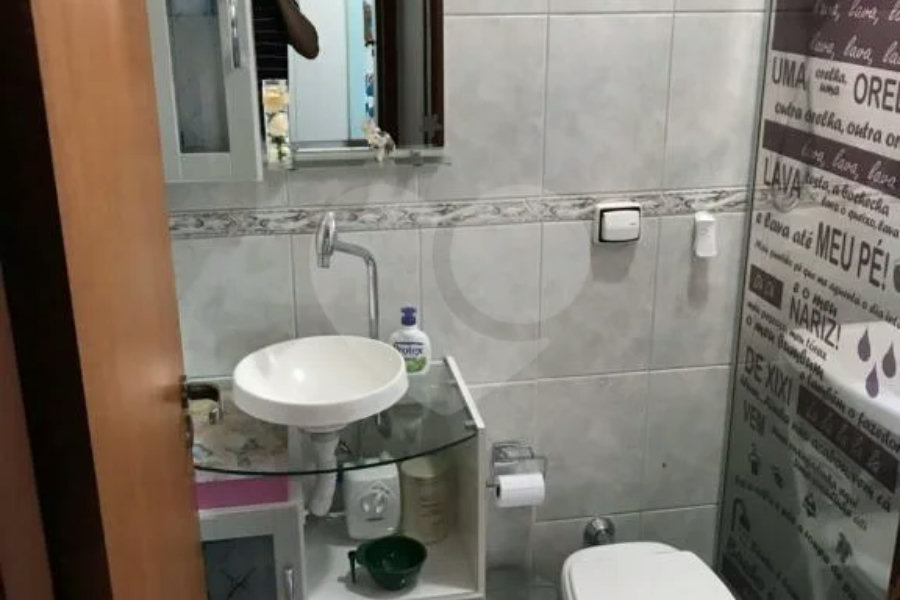 Ótima casa à venda em condomínio próximo ao metro e shopping Tucuruvi