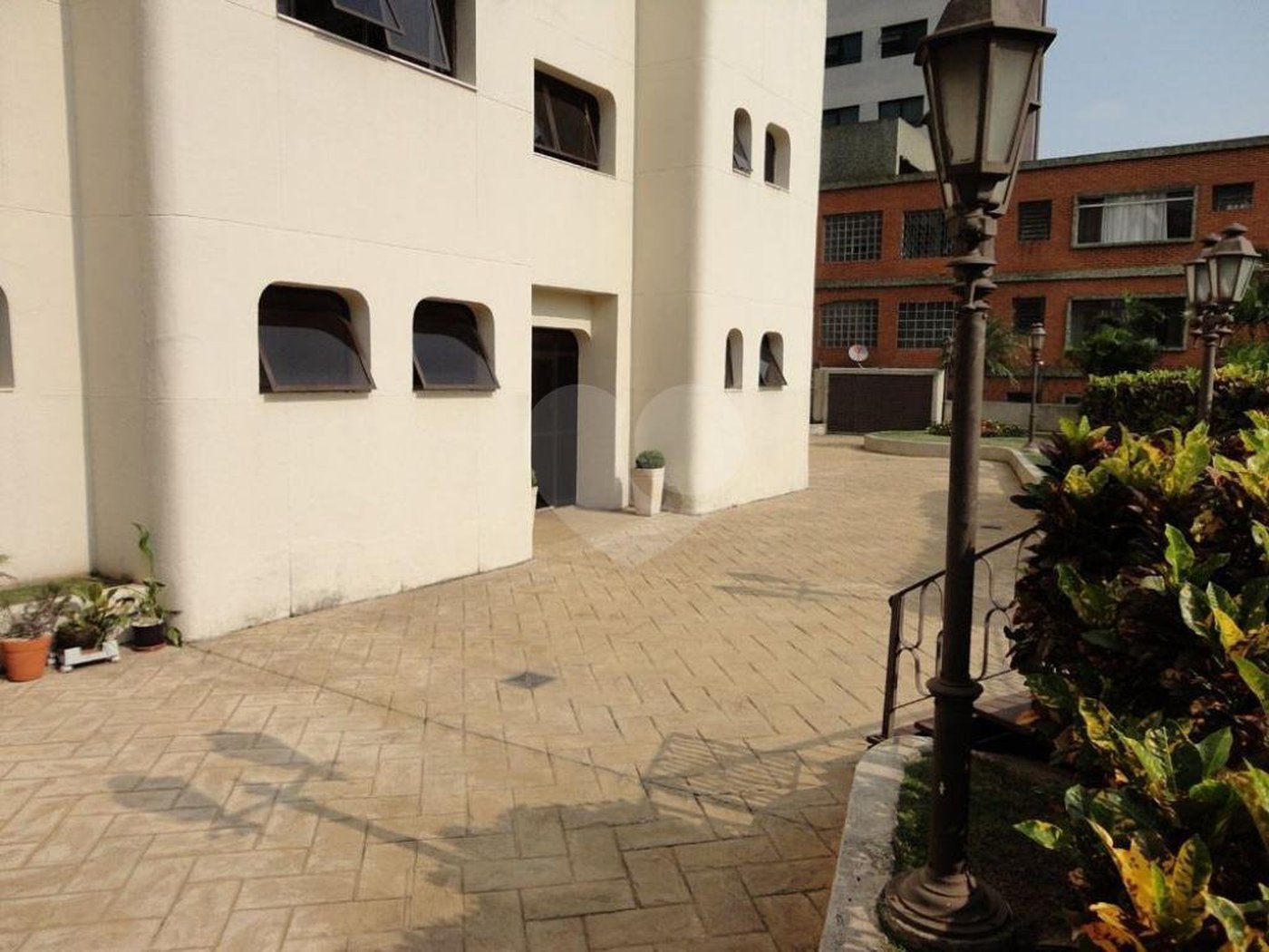 APARTAMENTO PARA VENDA OU LOCAÇÃO COM 6 DORMITÓRIOS ALTO PADRÃO