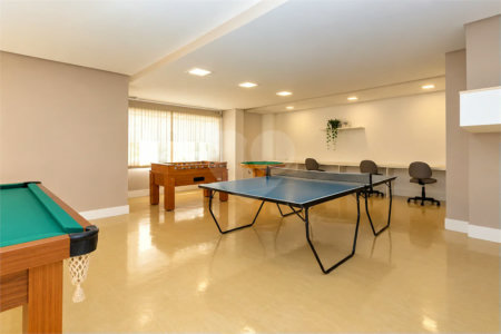 Apartamento com 3 dormitórios, 1 suíte, sala ampliada, varanda gourmet, planejados e 2 vagas. Condomínio com lazer completo e ótima localização em São Bernardo do Campo.