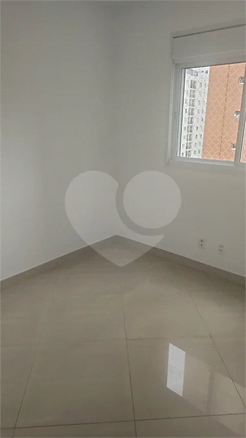 Apartamento para alugar com 3 quartos, sendo 1 suíte,  em Vila Olímpia, São Paulo, SP