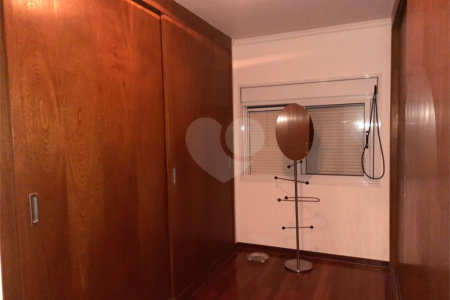Casa para alugar com 4 quartos, sendo 2 suítes,  em Alto da Boa Vista, São Paulo, SP