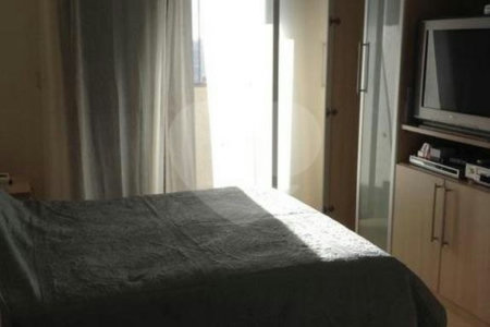 3 quartos, sendo, 2 suítes e 4 vagas de garagem