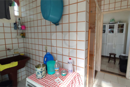 Casa à Venda de 3 dormitórios em São Carlos, no bairro Parque Santa Marta