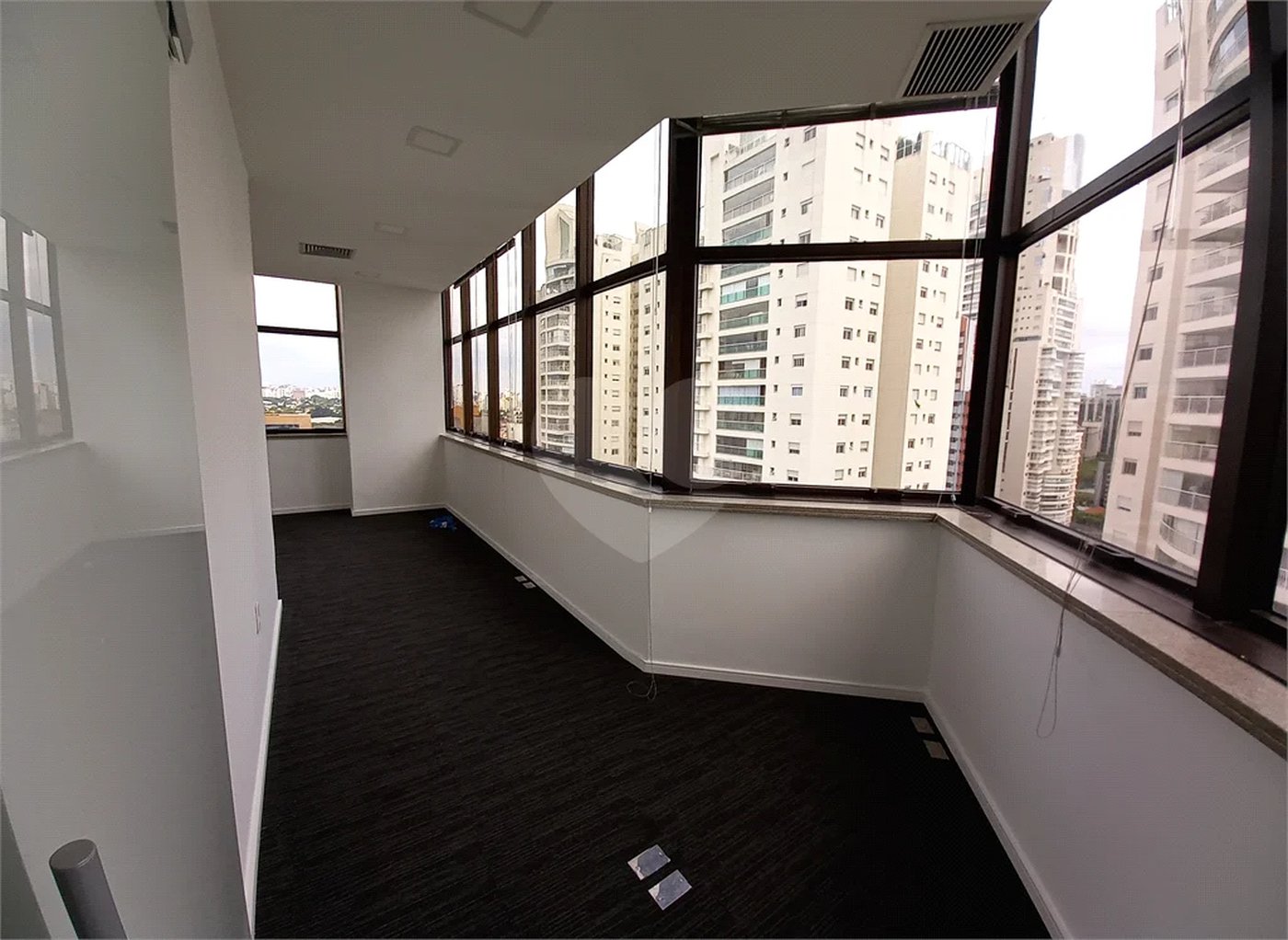 SALA COMERCIAL - BERRINI EXCELENTE PARA CONSULTÓRIOS E ESCRITÓRIO