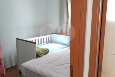 Apartamento com 2 dormitórios