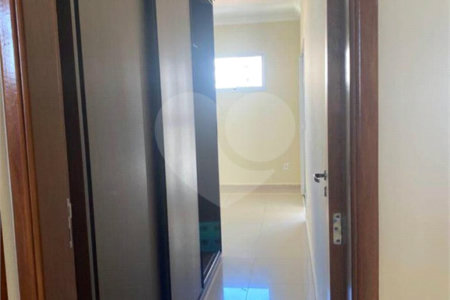 Apartamento para venda e locação no Edifício Residencial Oswaldo Ienco