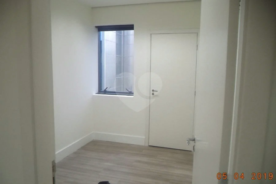 Conjunto comercial na Vila Olimpia