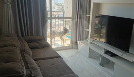 Apartamento à venda com 2 quartos, sendo 1 suíte,  em Ponte Grande, Guarulhos, SP