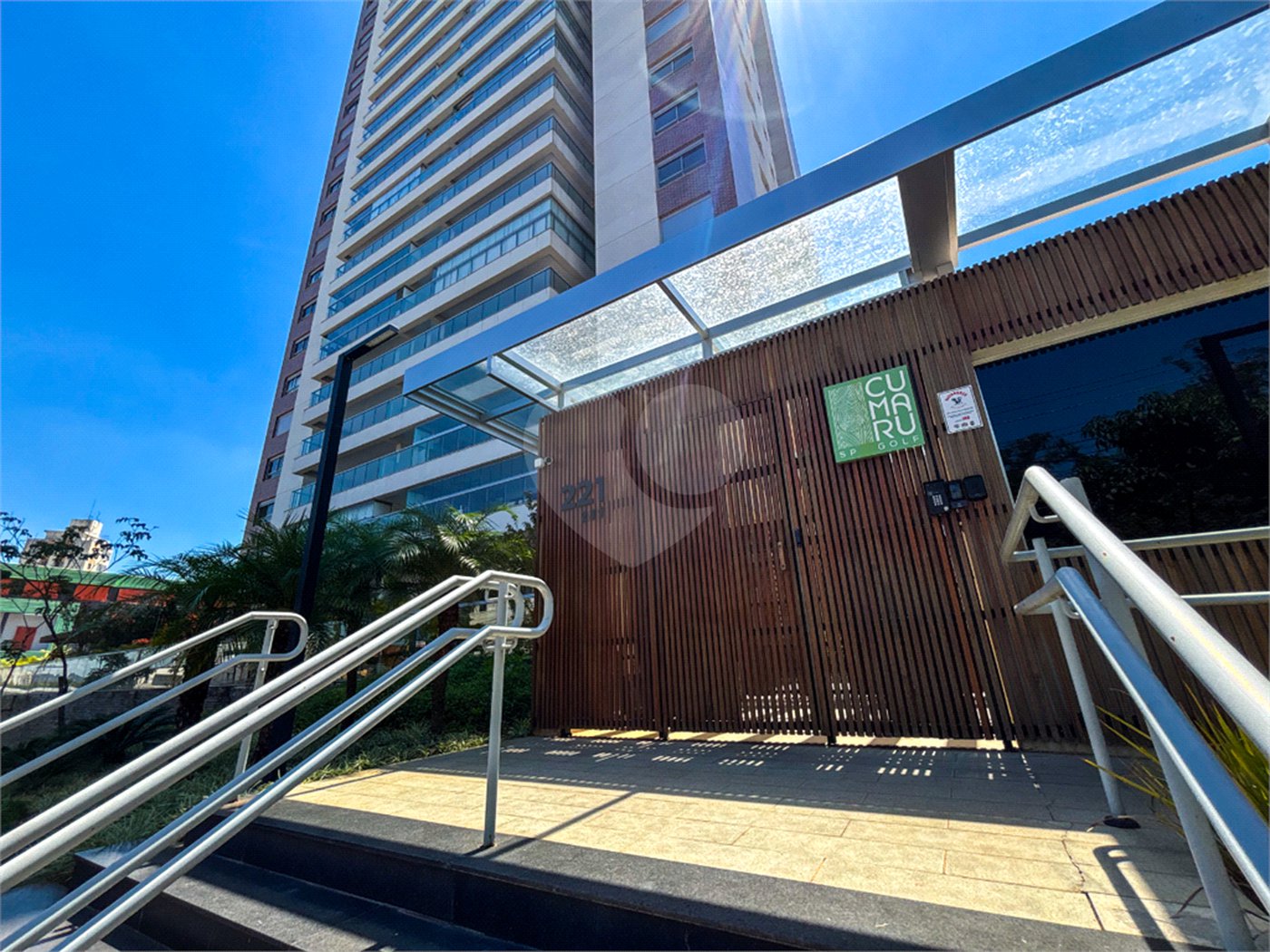 Apartamento à venda com 3 quartos, sendo 1 suíte,  em Jardim Marajoara, São Paulo, SP
